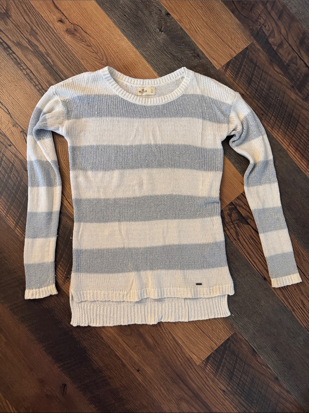 Hollister Light Silver and Cream Sparkling Striped Crewneck Sweater